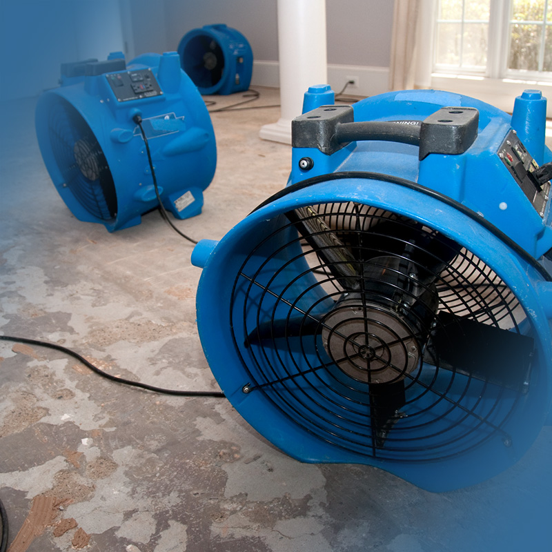 24/7 emergency restoration team